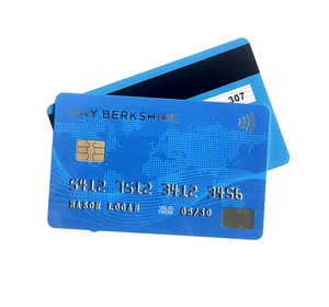 Tarjeta de Visita de PVC Personalizada con Chip de Memoria, Estampado Dorado, Impresión Serigráfica, Laminación, Número en Relieve y Código de Barras - Product Image 1