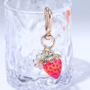 El mejor precio, girasoles, llavero <span class=keywords><strong>de</strong></span> Metal a la moda, fresa para Love Lock Bag, encanto, regalo para niñas con colgante <span class=keywords><strong>de</strong></span> coche - Product Image 2