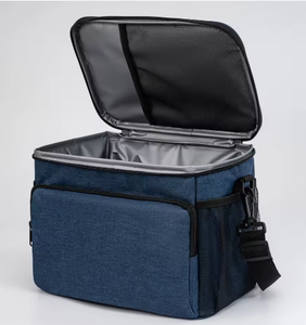 Sac isotherme réutilisable en aluminium et polyester, souple et portable, pour plage et pique-nique - Product Image 2