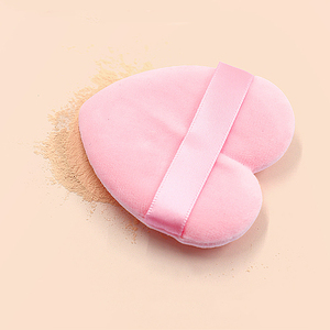 Zonyin Cadeau promotionnel <span class=keywords><strong>pas</strong></span> cher Poudre de maquillage Puff Super doux en velours rose en forme de cœur Puff à poudre pour femmes - Product Image 3