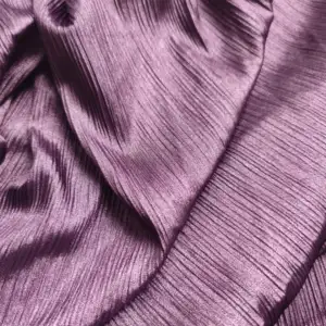 100% पॉलिएस्टर नकली रेशम दबाया क्रेप फैब्रिक क्रेप साटन साटन महिलाओं की स्कर्ट ड्रेस