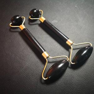 Beauté du visage Outil de Massage de beauté faciale de <span class=keywords><strong>jade</strong></span> de couleur noir foncé <span class=keywords><strong>Jade</strong></span> Rouleau <span class=keywords><strong>masseur</strong></span> - Product Image 1