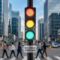 Feux de signalisation LED en aluminium Cosyn 300 mm, alimentés par énergie solaire et secteur, rouge, jaune, vert, clignotants et fixes, pour applications routières et scolaires