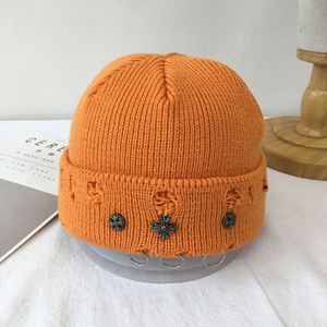 Bonnet tricoté en acrylique personnalisé avec logo OEM, style pêcheur, effet vieilli, avec clous, vente en gros - Product Image 5