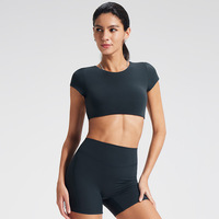 Ensemble de sport pour femme avec t-shirt sans dos et manches courtes, coussinets de poitrine, haut de fitness, ensemble de yoga pour sports de plein air