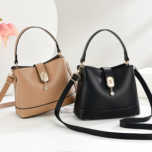 Túi xách nữ thời trang <span class=keywords><strong>2025</strong></span>, kiểu đeo vai, cầm tay, có khóa kéo, lớp lót polyester, thích hợp cho mùa hè - Product Image 4