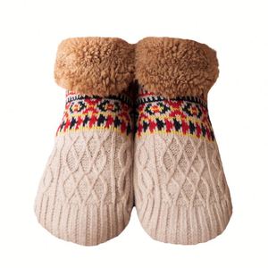 Chaussettes d'intérieur en polaire d'agneau acrylique jacquard épaissies antidérapantes pour adultes - Product Image 5