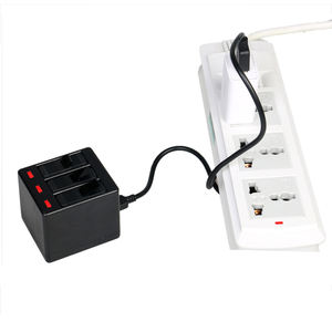 KAMPHO Nouveaux chargeurs 3 canaux pour <span class=keywords><strong>GoPro</strong></span> <span class=keywords><strong>Hero</strong></span> <span class=keywords><strong>5</strong></span> 6 7 Action Camera Accessoires AHDBT-501 Batteries Chargement Hub - Product Image 5