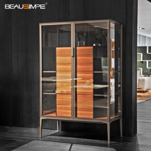 Armoire bar minimaliste <span class=keywords><strong>Alambra</strong></span>, finition bronze antique et bois naturel, personnalisable pour villas de luxe et salons d’hôtels - Product Image 3