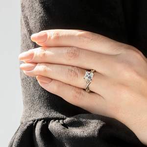 Princesa corte retorcido Moissanite compromiso aniversario y regalo de cumpleaños anillo nupcial anillo de diamantes - Product Image 1