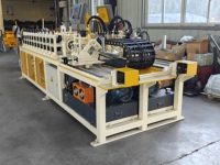 Machine de profilage à froid pour profilés en acier léger CD, UD, Omega, profilés de plafond, profilés Hot Hat, profilés double ligne et profilés en C et en U
