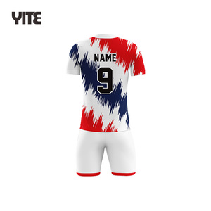 La maglia da <span class=keywords><strong>calcio</strong></span> sublimazione da donna pratica la nuova maglia da Club di <span class=keywords><strong>calcio</strong></span> rosso bianco personalizzato - Product Image 3