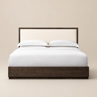 Lit double moderne en bois avec plateforme, cadre de lit, sommier et tête de lit rembourrée en tissu crème, mobilier de chambre d'hôtel