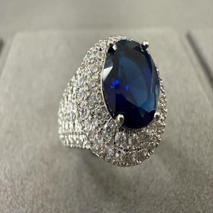 Raffinati Anelli di Lusso in Lega di Rame Argentata <span class=keywords><strong>con</strong></span> Doppio Strato e Zirconi Blu Ovali Brillanti per Donne Eleganti - Product Image 2