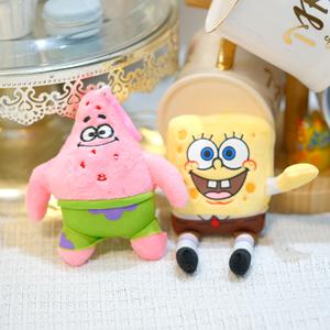 Peluches <span class=keywords><strong>Bob</strong></span> l'éponge de 10 cm (4 pouces) en gros, petites poupées pendentifs, jouets porte-clés en peluche de personnages de dessins animés pour machine à griffes - Product Image 5
