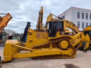 รถดันดิน CAT D6R มือสอง พร้อมอุปกรณ์ริปเปอร์ เหมาะสำหรับงานดินขุด งานเหมืองแบบเปิด งานถนนในหมู่บ้าน งานตัดแต่งพื้นที่ลาดชัน และงานปรับระดับพื้นดิน - Product Image 5