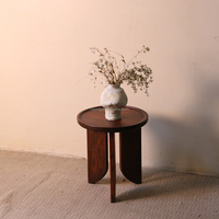 Mesa de Madera Maciza de Estilo Moderno, Estable y Práctica, Decoración Interior Elegante, Mueble Confortable para Salón Familiar