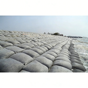 Sacs de sable géotextiles agricoles : Drainage rentable <span class=keywords><strong>pour</strong></span> l'irrigation des terres agricoles et la protection des voies navigables - Product Image 1