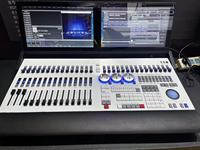 Avolite-s Tiger écran pliant Sapphire Console gradateur contrôleur d'éclairage de scène ForTheaters Festivalsa spectacles de lumière à grande échelle