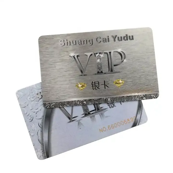 Kartu rfid garis magnetik Pvc plastik kustom dengan diskon Chip kartu Vip Pro keanggotaan