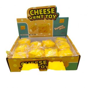 Nouveau Jouet Anti-Stress en Plastique Souple en Forme de Carré de Fromage pour Garçons, Créatif, Vente Chaude en Kiosque de Rue, à Rebond Lent, Mignon, Vente en Gros - Product Image 1