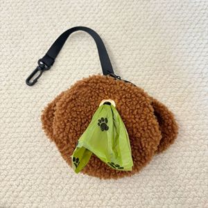 Sac à déjections canines en peluche de style coréen, idéal pour Instagram, distributeur de sacs à déjections pour animaux de compagnie, organisateur, sac de rangement. Précommandes disponibles. - Product Image 4