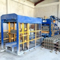 Machine automatique de fabrication de briques, machine à briques mobile automatique