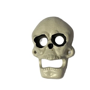 Décapsuleur en fonte au design fantaisie Halloween pour fêtes, accessoires d'horreur, cheminées et barbecues - Product Image 5
