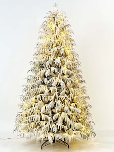 Arbre <span class=keywords><strong>de</strong></span> <span class=keywords><strong>Noël</strong></span> autoportant floqué <span class=keywords><strong>pré</strong></span>-éclairé en PE+PVC avec lumières LED multicolores, écologique, fabriqué par Yi Wu Factory - Product Image 1