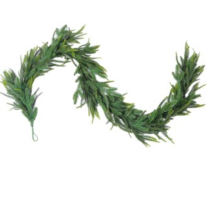 Guirnalda de Navidad Iluminada con Ramas de Pino Norfolk, Agujas Suaves, Decoración para Puerta, Guirnalda de Hojas Verdes Iluminadas de 120 cm - Product Image 5