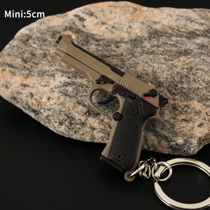 Porte-clés Pistolet Approvisionnement d'Usine Amovible 5cm Mini Beretta Métal Pistolet Modèle Porte-clés Alliage de Zinc Porte-clés Pistolet - Product Image 5