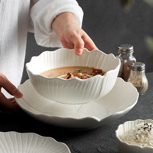 Juego de Vajilla de Lujo, Juego de Platos y Tazones, Combinación Simple para Uso Doméstico, Vajilla de Cerámica Elegante al por Mayor - Product Image 3