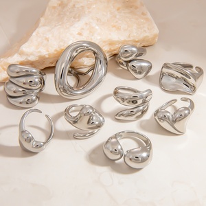 SUMMLY <span class=keywords><strong>Anelli</strong></span> Aperti <span class=keywords><strong>in</strong></span> Acciaio Inossidabile <span class=keywords><strong>Argento</strong></span> di Forma Irregolare alla Moda, Gioielli Artigianali all'Ingrosso - Product Image 2