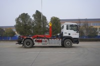 Camion à ordures compacteur à bras articulé Sinotruk New Energy 4x2 à moteur manuel, camion à ordures électrique mobile
