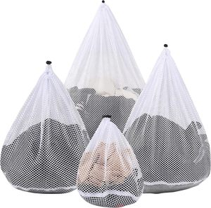 Bolsa de lavandería de malla grande y resistente con cierre de cordón - Product Image 1