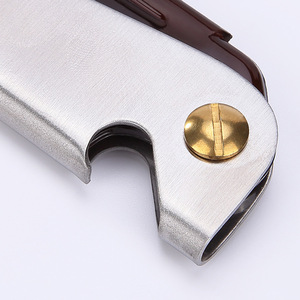 Peine Plegable Clásico Wanmei de Acero Inoxidable y Nylon para Barba, Conveniente para Barbería, Salón, Hogar y Viajes - Product Image 6