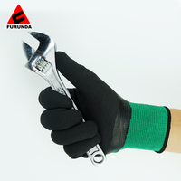 Gestrickte nylon mit latex beschichtet grip handschuhe handjob latex handschuhe 13 gauge polyester/nylon mit farbe latex schaum beschichtet arbeit gl