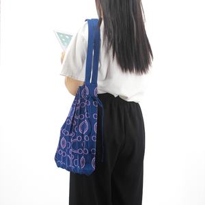 2023新款时尚女性复古几何图案日本风格针织百褶手提袋便携式可折叠日用肩包 - Product Image 5