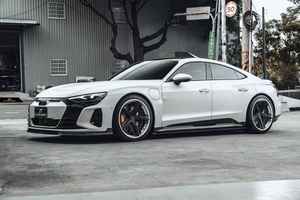 ชุดแต่งคาร์บอนไฟเบอร์สำหรับ <span class=keywords><strong>Audi</strong></span> E-tron <span class=keywords><strong>GT</strong></span> รุ่นใหม่ ชุดแต่งรอบคันสไตล์ FD ประกอบด้วยลิ้นกันชนหน้า สปอยเลอร์ ดิฟฟิวเซอร์ สเกิร์ตข้าง อุปกรณ์ตกแต่งรถยนต์ - Product Image 6