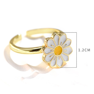 Großhandel Vergoldete Legierungs-Fidget-Spinner-Ringe Kollektion Verstellbare Angstlösende Rotierende Blumen-Stern-Schmetterlings-Ringe für Frauen - Product Image 3