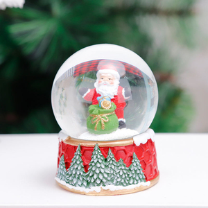 Nouvelle décoration de bureau de Noël personnalisée, adorable boule de cristal de Père Noël, renne en résine, globe à neige de Noël - Product Image 2