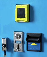 Distributeur automatique intelligent noir personnalisé OEM ODM, écran tactile à couches de ressorts spirales, paiement multi-monnaie (billets, pièces, cartes IC)