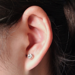 Diamant Vorm Kleurrijke Magnetische Oorknopjes Clip Magnetische Oorbel Voor Cadeau - Product Image 5