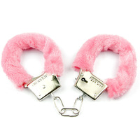 Nouveaux Plaisirs OEM BDSM Menottes en fourrure pelucheuse Jouets sexuels pour couples