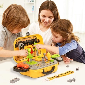 Juego de herramientas de ingeniero pequeño juguete para niño 2 en 1 Herramienta de reparación de simulación Kit de herramientas de fijación preescolar juguete de carpintero con <span class=keywords><strong>caja</strong></span> amarilla portátil - Product Image 4