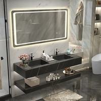 Meuble-lavabo double vasque mural avec finition en marbre gris, doté d'une vasque en céramique avec rangement, adapté aux hôtels