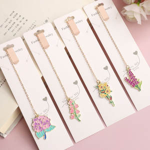 Graziosi segnalibri a fiore 3D con catena metallica con taglio Laser unico segnalibro sfuso a sublimazione di girasole segnalibro inciso in alluminio - Product Image 1