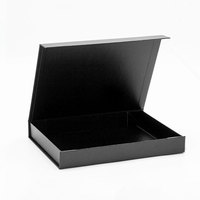 Boîte cadeau personnalisée avec logo en relief en forme de livre rigide coffrets cadeaux avec couvercle à fermeture magnétique boîte d'emballage de vêtement costume homme noir