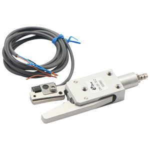 Pince robotique CHK-EM-12-C, cylindre à doigts industriel, pince à salive, mini-pince pneumatique automatique à haut débit, pièces pneumatiques - Product Image 1