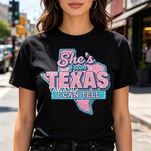 Applicazione Termoadesiva con Strass 'She's From Texas I Can Tell', Motivo in Cristallo, Patch Texas come Accessori - Product Image 1
